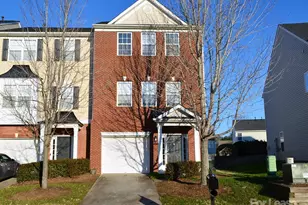 9712 Walkers Glen Dr NW, Concord, NC 28027 - Photo 1