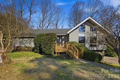 1750 10th Street Court NW, Hickory, NC 28601 - Photo 1