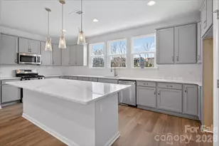 216 Ferebee Pl, Charlotte, NC 28213 - Photo 1
