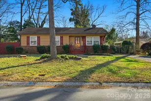 4821 Woodway Pl, Charlotte, NC 28208 - Photo 1