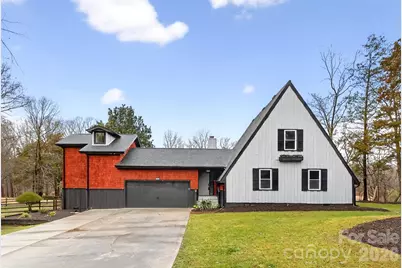 10054 Four Mile Creek Road, Charlotte, NC 28277 - Photo 1