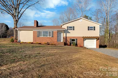 106 Royalwood Drive, Lenoir, NC 28645 - Photo 1