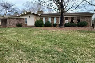 120 Wedgewood Dr, Morganton, NC 28655 - Photo 1