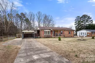 306 Costner Dr, Bessemer City, NC 28016 - Photo 1