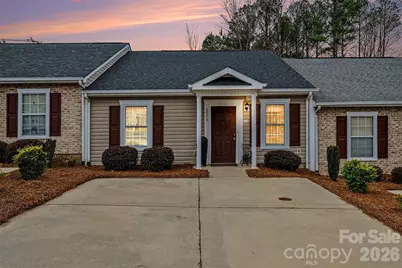 2073 Pin Oak Place, Cramerton, NC 28032 - Photo 1