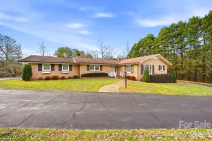406 Wedgewood Pl SW, Lenoir, NC 28645 - Photo 1