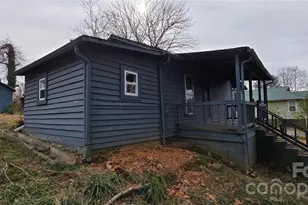 227 Brixton Pl SW, Lenoir, NC 28645 - Photo 1