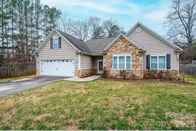 1825 Plaza Drive, Hickory, NC 28602 - Photo 1