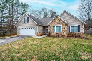 1825 Plaza Dr, Hickory, NC 28602 - Photo 1