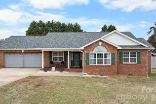 95 Chesterfield Dr, Taylorsville, NC 28681 - Photo 1