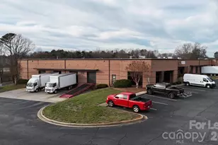 826 22nd St Pl SE, Hickory, NC 28602 - Photo 1