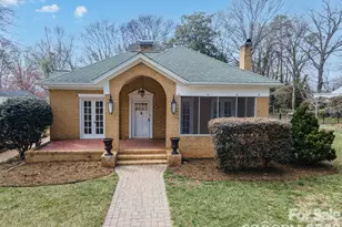 333 7th St NW, Hickory, NC 28601 - Photo 1