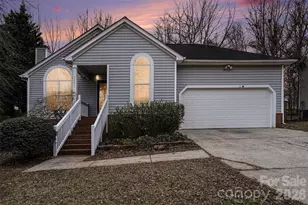 7821 Royce Hall Ln, Charlotte, NC 28216 - Photo 1
