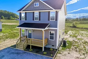 612 Beehive Rd, Hendersonville, NC 28792 - Photo 1
