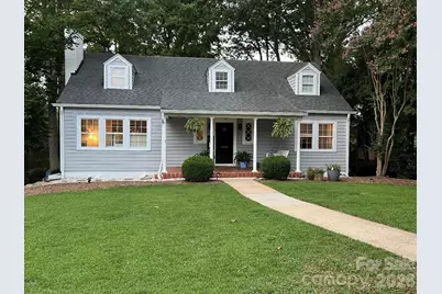 26 6th Avenue NW, Hickory, NC 28601 - Photo 1