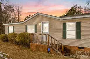 211 Forest Hollow Dr, Statesville, NC 28677 - Photo 1