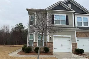 8627 Harris Lake Ln, Charlotte, NC 28269 - Photo 1
