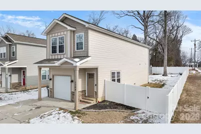 1704 15th Street Place NE, Hickory, NC 28601 - Photo 1