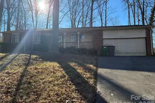 6417 Holly Knoll Dr, Charlotte, NC 28227 - Photo 1