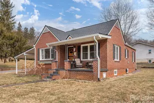 132 Maxwell St, Waynesville, NC 28786 - Photo 1