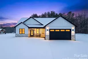 330 E Pine St, Maiden, NC 28650 - Photo 1