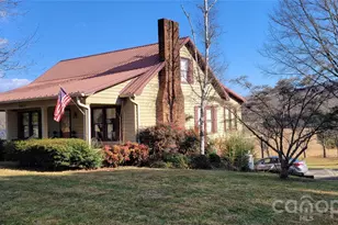 2604 Country Acres Pl, Hudson, NC 28638 - Photo 1