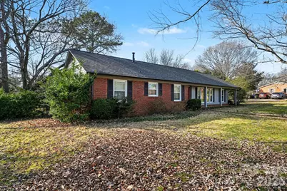 1005 S Magnolia Street, Mooresville, NC 28115 - Photo 1