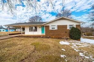 1109 34th St Ln NE, Conover, NC 28613 - Photo 1