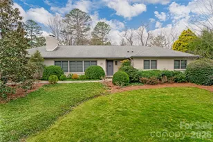 21 Pine Tree Cir, Asheville, NC 28804 - Photo 1
