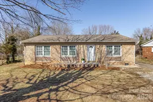 406 Robinson-Clemmer Rd, Dallas, NC 28034 - Photo 1