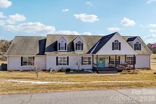 76 Cheraw Ln, Flat Rock, NC 28731 - Photo 1