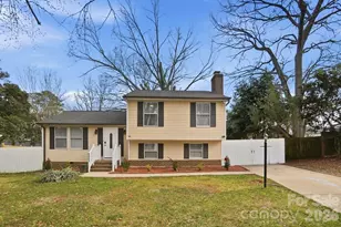 6621 Piney Path Rd, Charlotte, NC 28212 - Photo 1