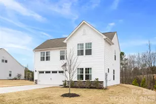717 Lexington Dr, Albemarle, NC 28001 - Photo 1