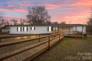 101 Twisted Oak Ln, Gastonia, NC 28052 - Photo 1