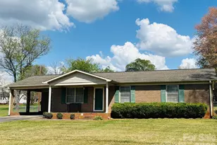 136 Devon Ln, Statesville, NC 28625 - Photo 1
