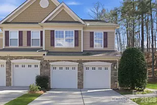 719 Deerbrook Ln, Tega Cay, SC 29708 - Photo 1