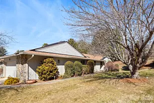 132 Deerlake Dr, Asheville, NC 28803 - Photo 1