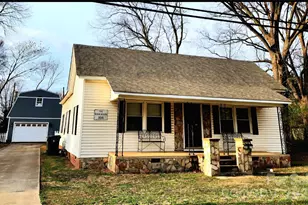3015 Yadkin Ave, Charlotte, NC 28205 - Photo 1