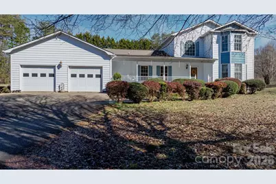 3956 Den Drive, Hickory, NC 28602 - Photo 1