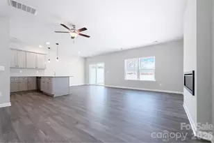 4733 Muskogee Dr, Charlotte, NC 28227 - Photo 1