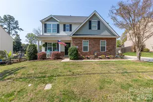 19449 Smith Cir, Cornelius, NC 28031 - Photo 1