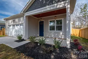 302 Lincoln St, Belmont, NC 28012 - Photo 1