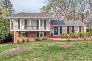 6624 Sunview Dr, Charlotte, NC 28210 - Photo 1