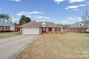 794 Hathcock Glen Dr, Oakboro, NC 28129 - Photo 1