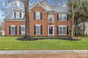 5536 Tullamore Ln, Charlotte, NC 28269 - Photo 1