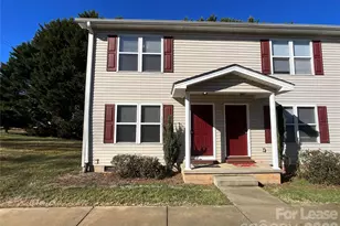 206 W 15th St, Newton, NC 28658 - Photo 1