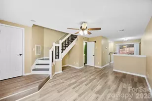 3105 Summercroft Ln, Charlotte, NC 28269 - Photo 1