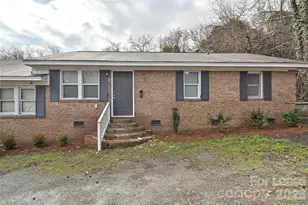 302 E Hudson St, Monroe, NC 28112 - Photo 1