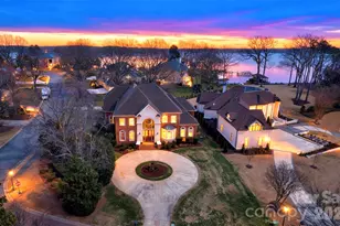 18326 Bowsprit Pointe Rd, Cornelius, NC 28031 - Photo 1