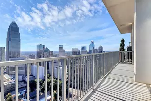215 Pine Street N, Charlotte, NC 28202 - Photo 1